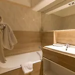 Le Lys Hotel
